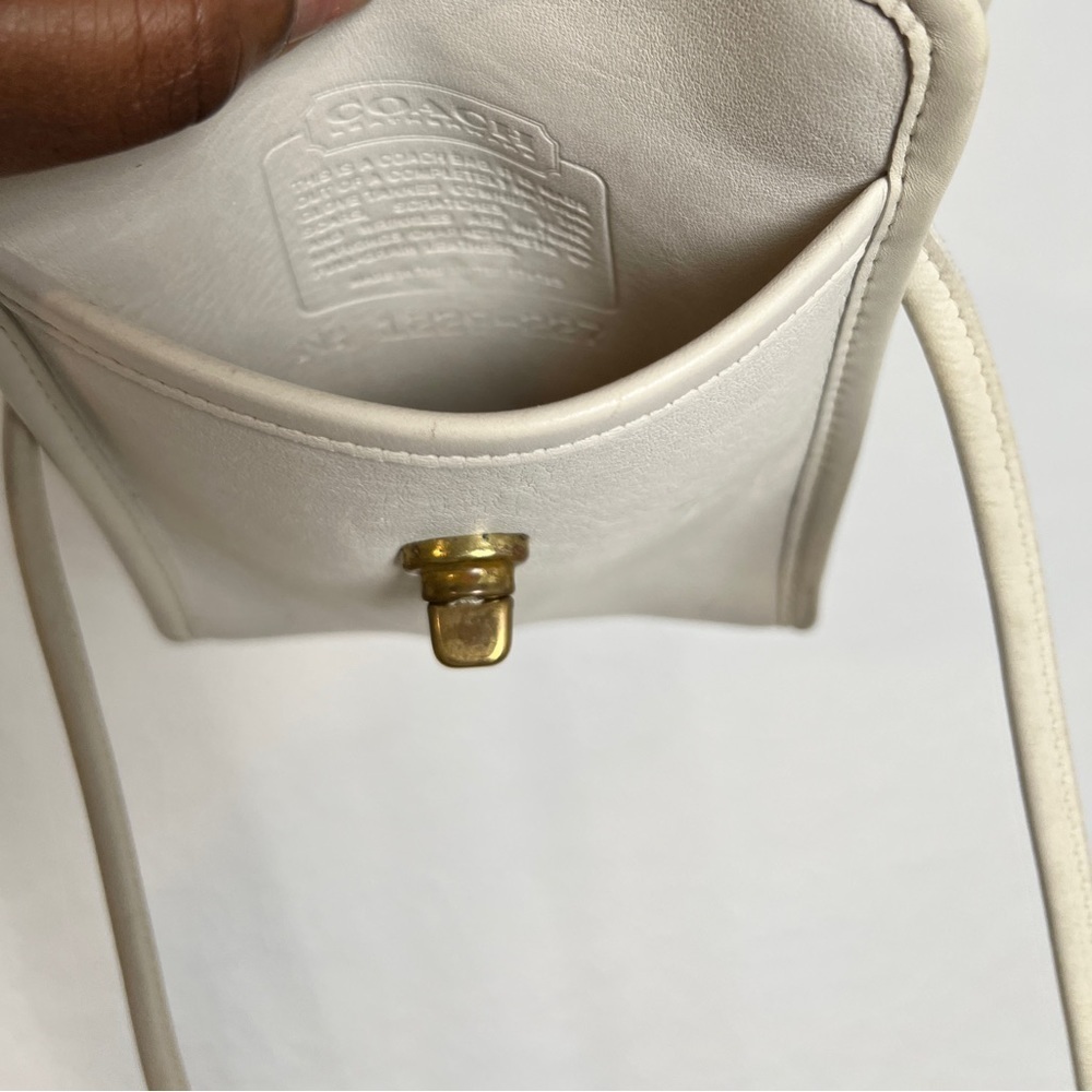 Vintage 90's Coach Classic Bone Cream Leather Scooter Crossbody Bag RARE color - Picture 9 of 9
